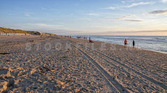 Zonsondergang op Texels strand.