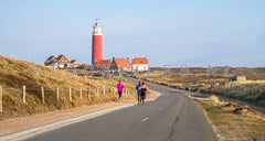 Hardlopen richting de vuurtoren.