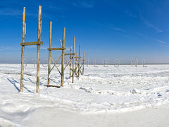 Palen steiger van Sil in de winter.