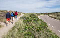 Wandelen door de duinen.